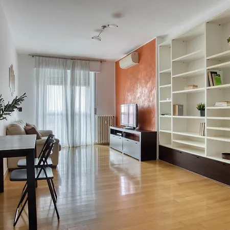 Apartment Joivy Delightful Flat In Forlanini *