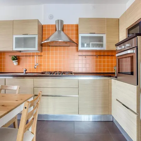 Apartman Joivy Delightful Flat In Forlanini Milánó