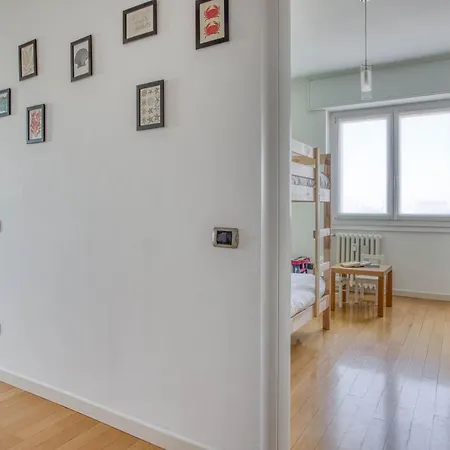 Joivy Delightful Flat In Forlanini Milánó